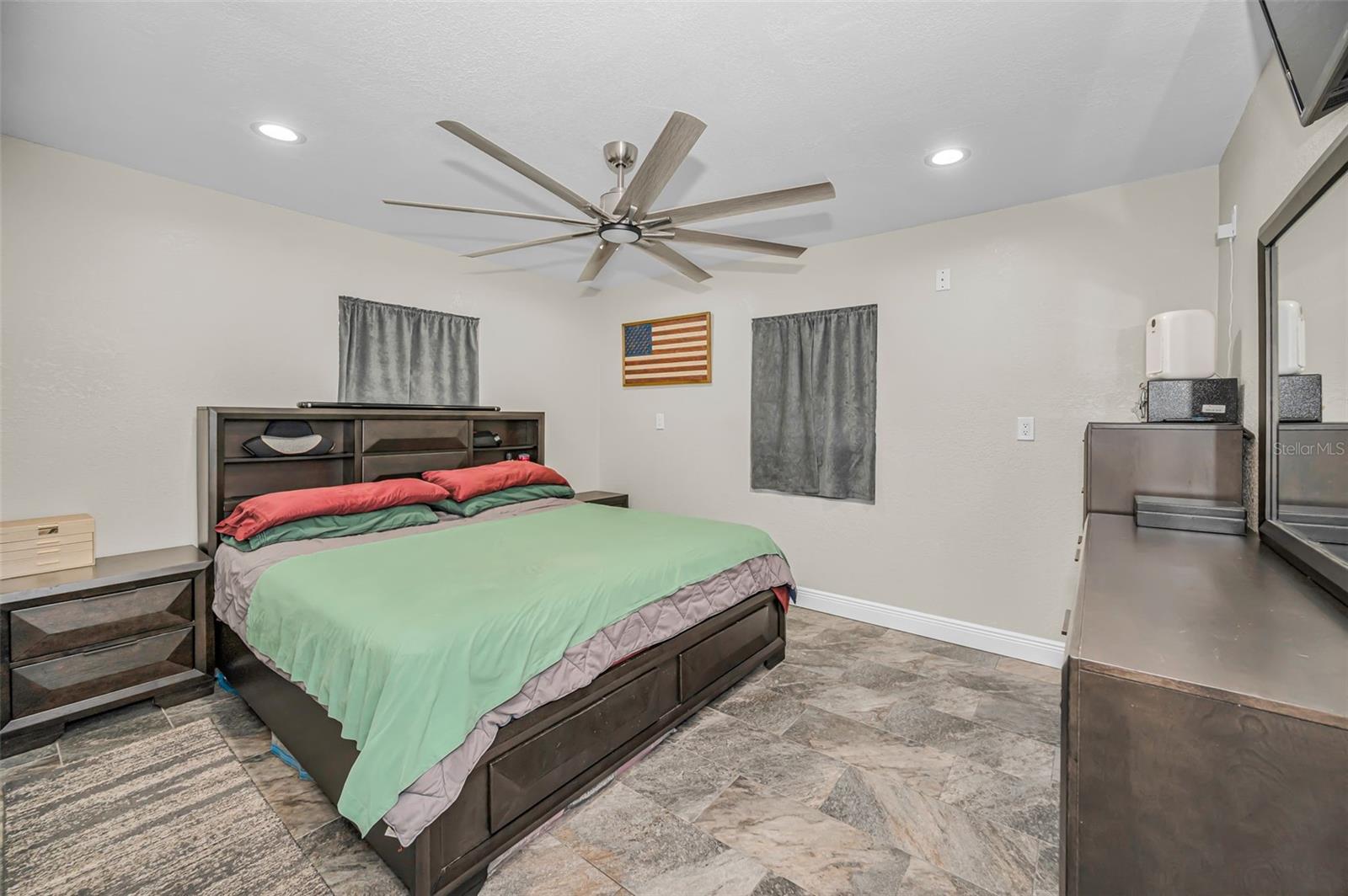 Image 12 of 33 For 5146 Mallett Drive