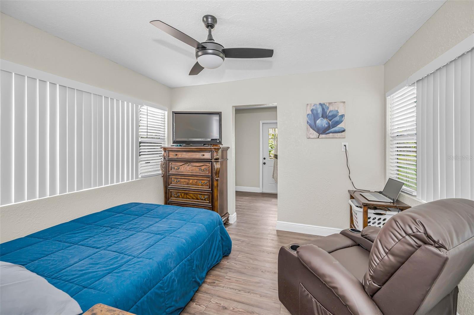 Image 20 of 33 For 5146 Mallett Drive