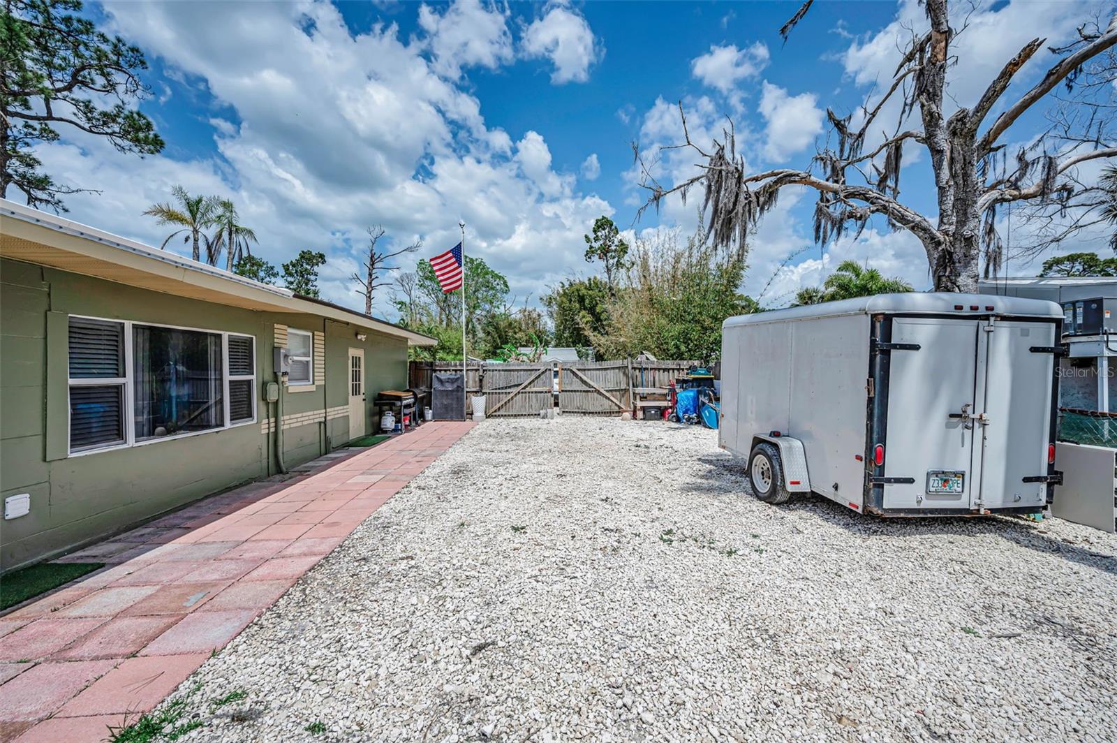 Image 27 of 33 For 5146 Mallett Drive