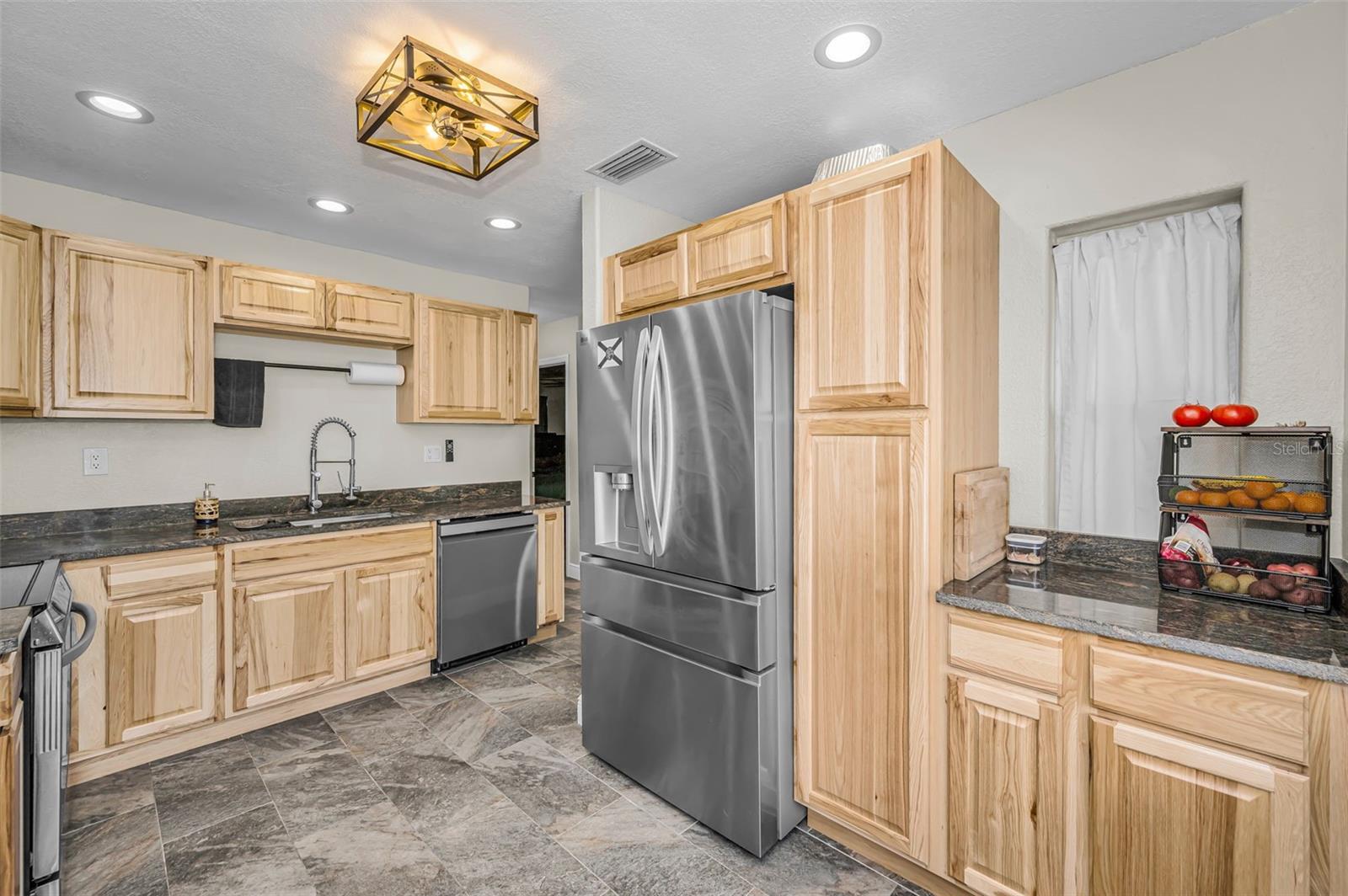 Image 4 of 33 For 5146 Mallett Drive