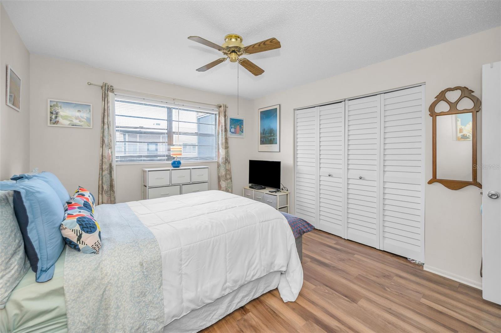 Image 24 of 46 For 5969 Terrace Park Drive N 303