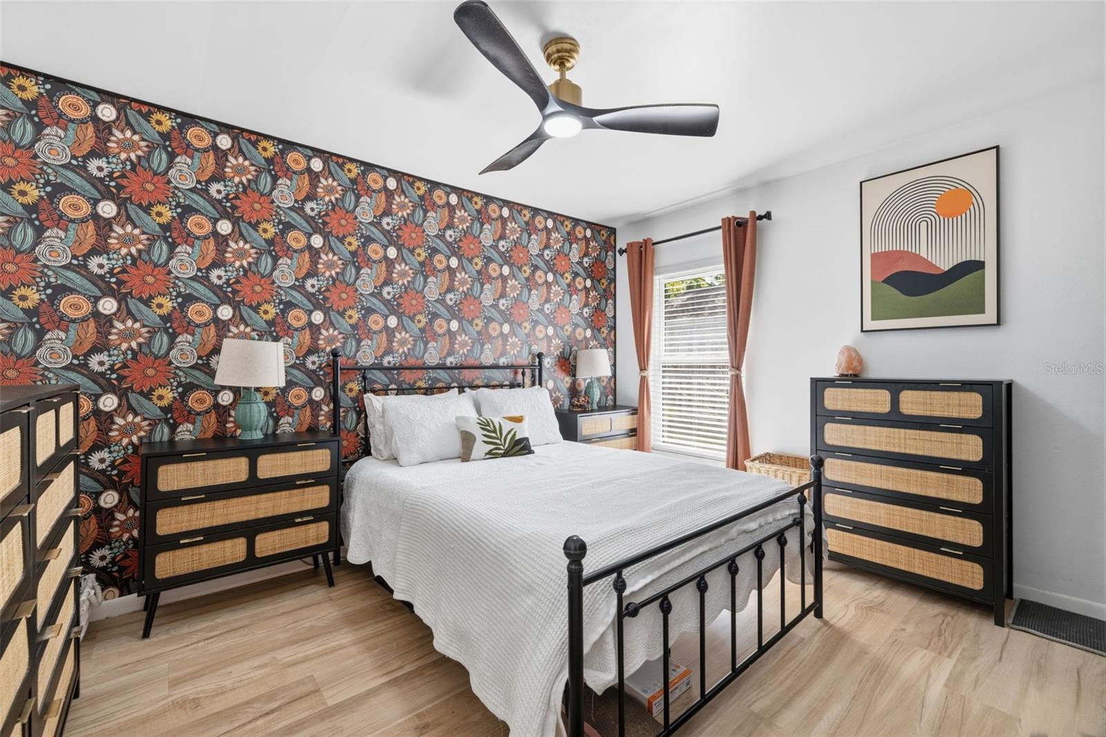 Image 21 of 37 For 10424 Tara Drive