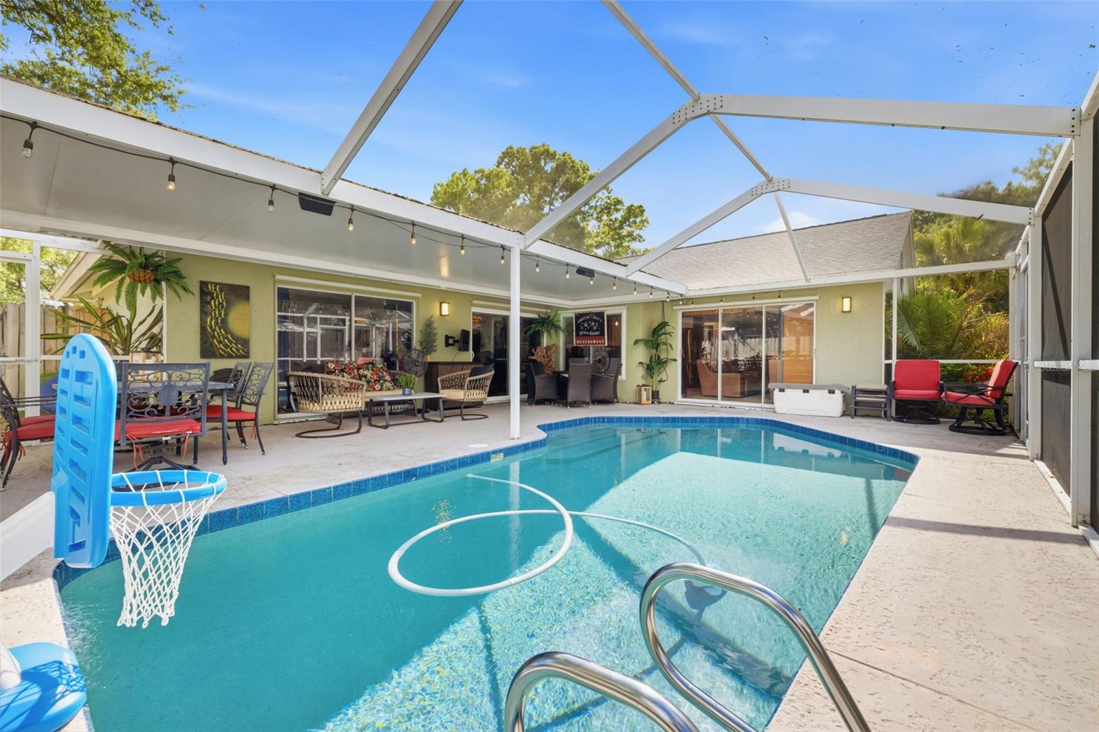 Image 27 of 37 For 10424 Tara Drive