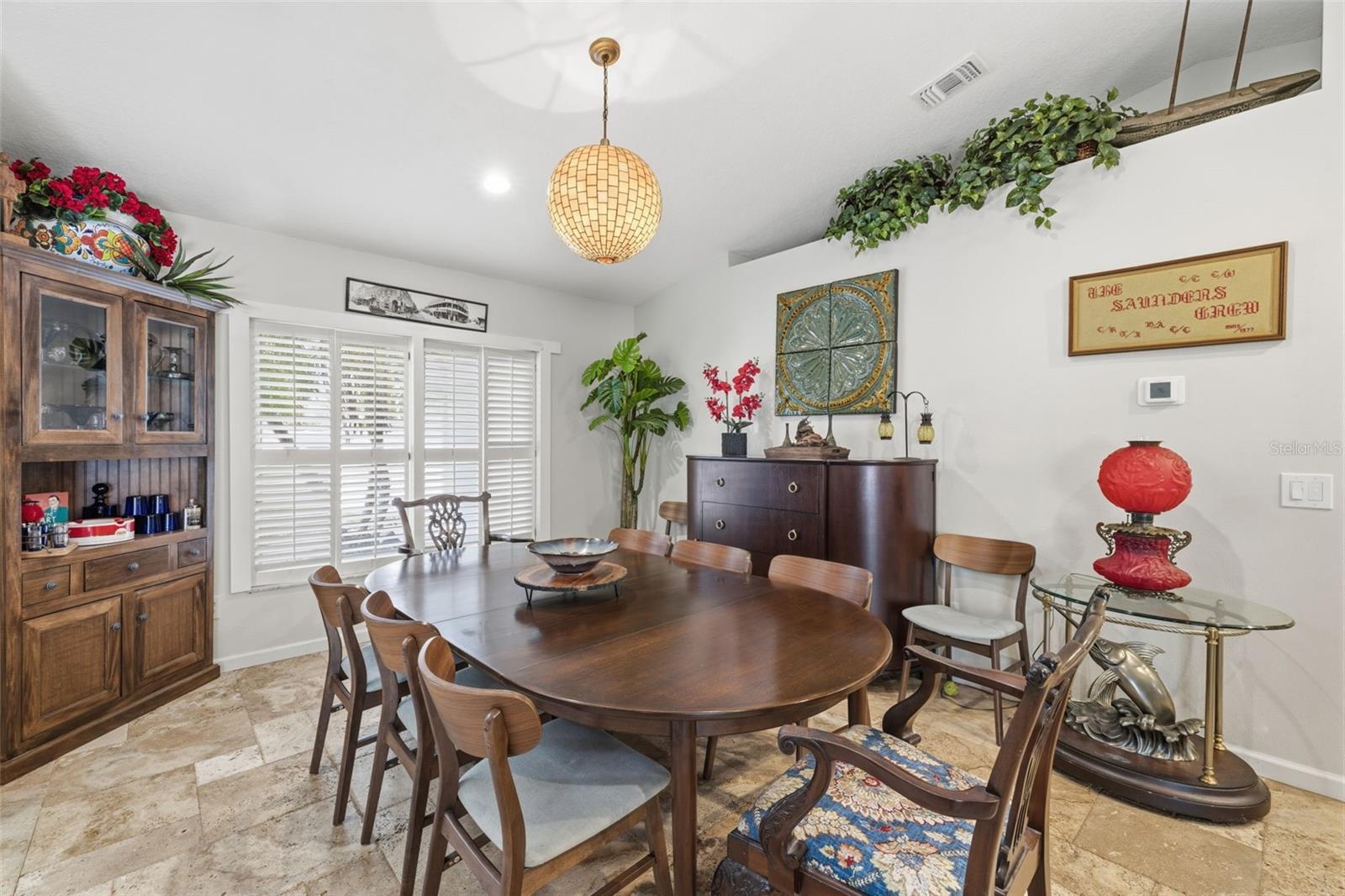 Image 6 of 37 For 10424 Tara Drive