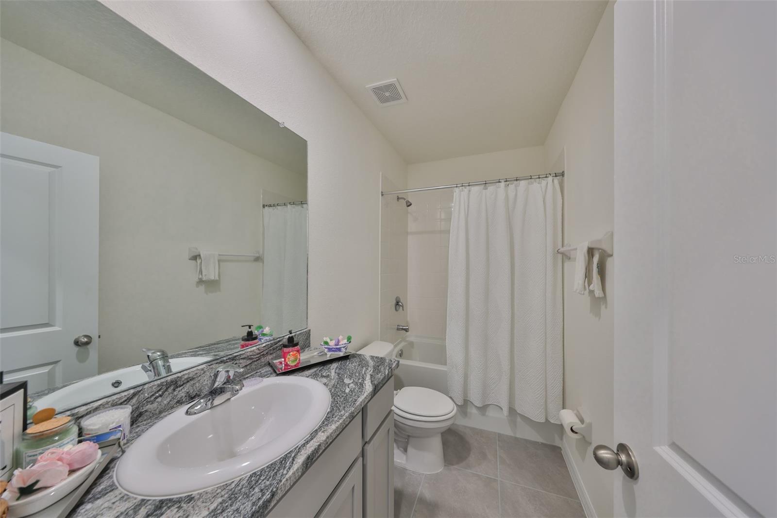 Image 18 of 25 For 1504 Colt Creek Place