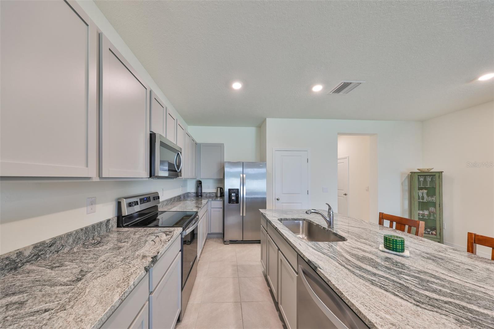 Image 4 of 25 For 1504 Colt Creek Place