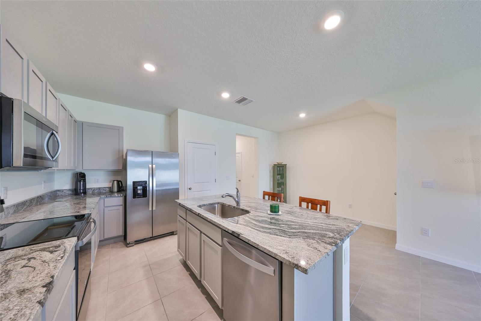 Image 5 of 25 For 1504 Colt Creek Place