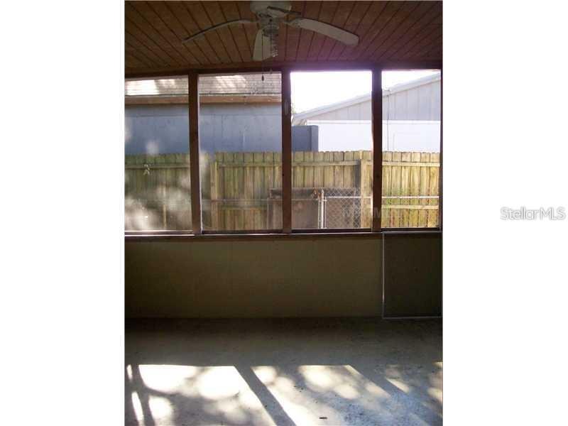 Listing photo id 15 for 3208 Pearl Avenue