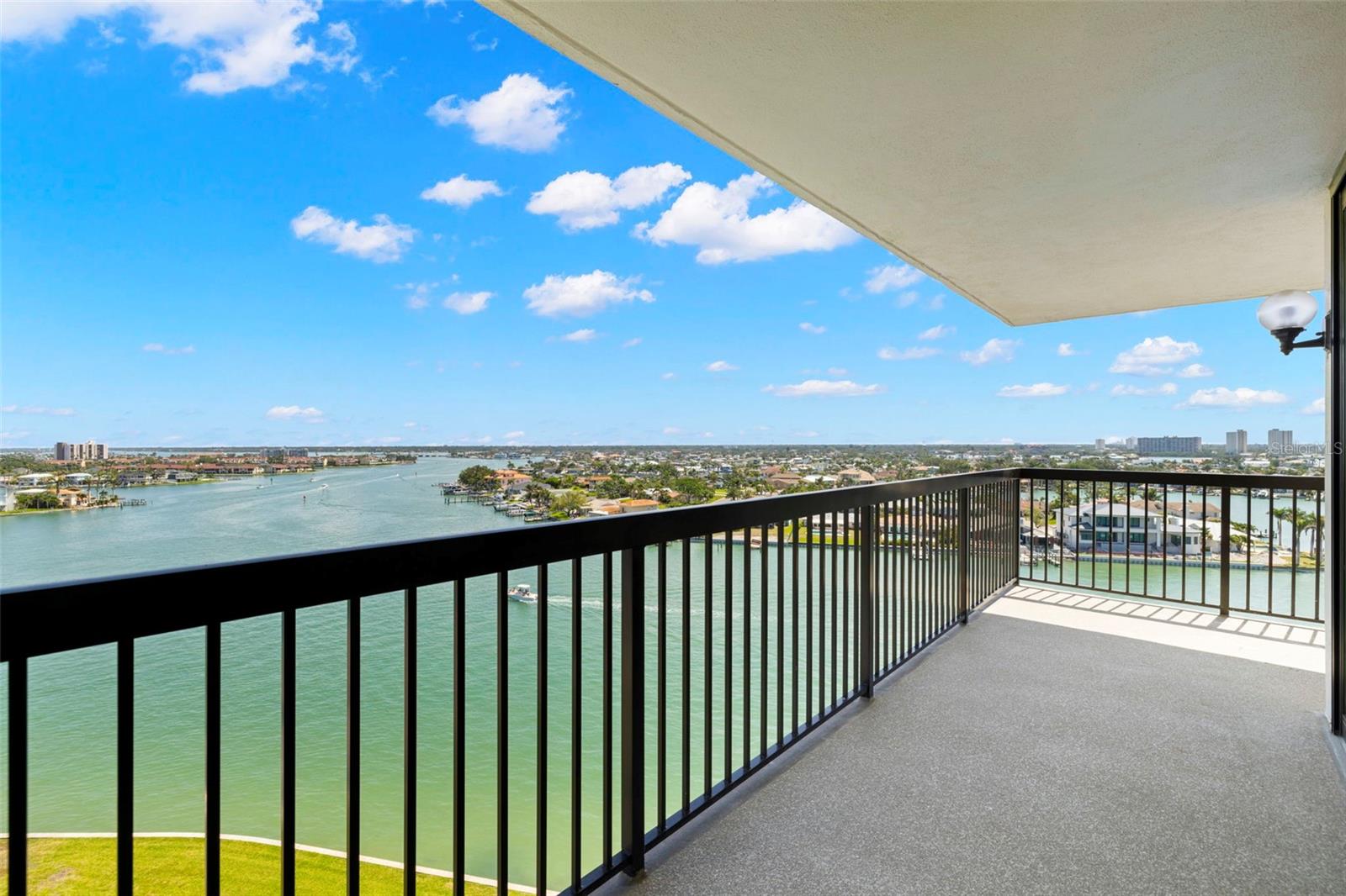 Image 31 of 64 For 9425 Blind Pass Road 1008