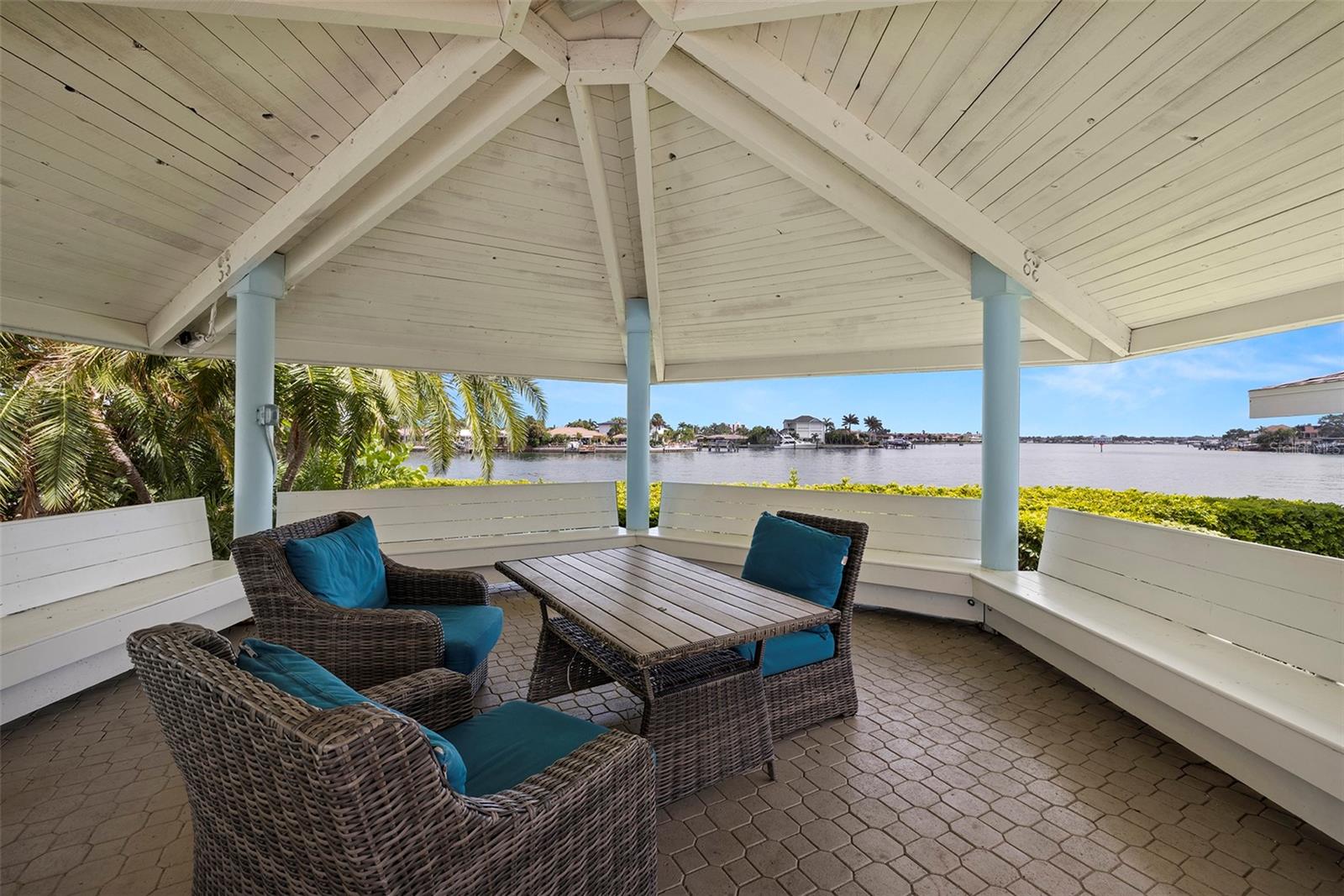 Image 50 of 64 For 9425 Blind Pass Road 1008