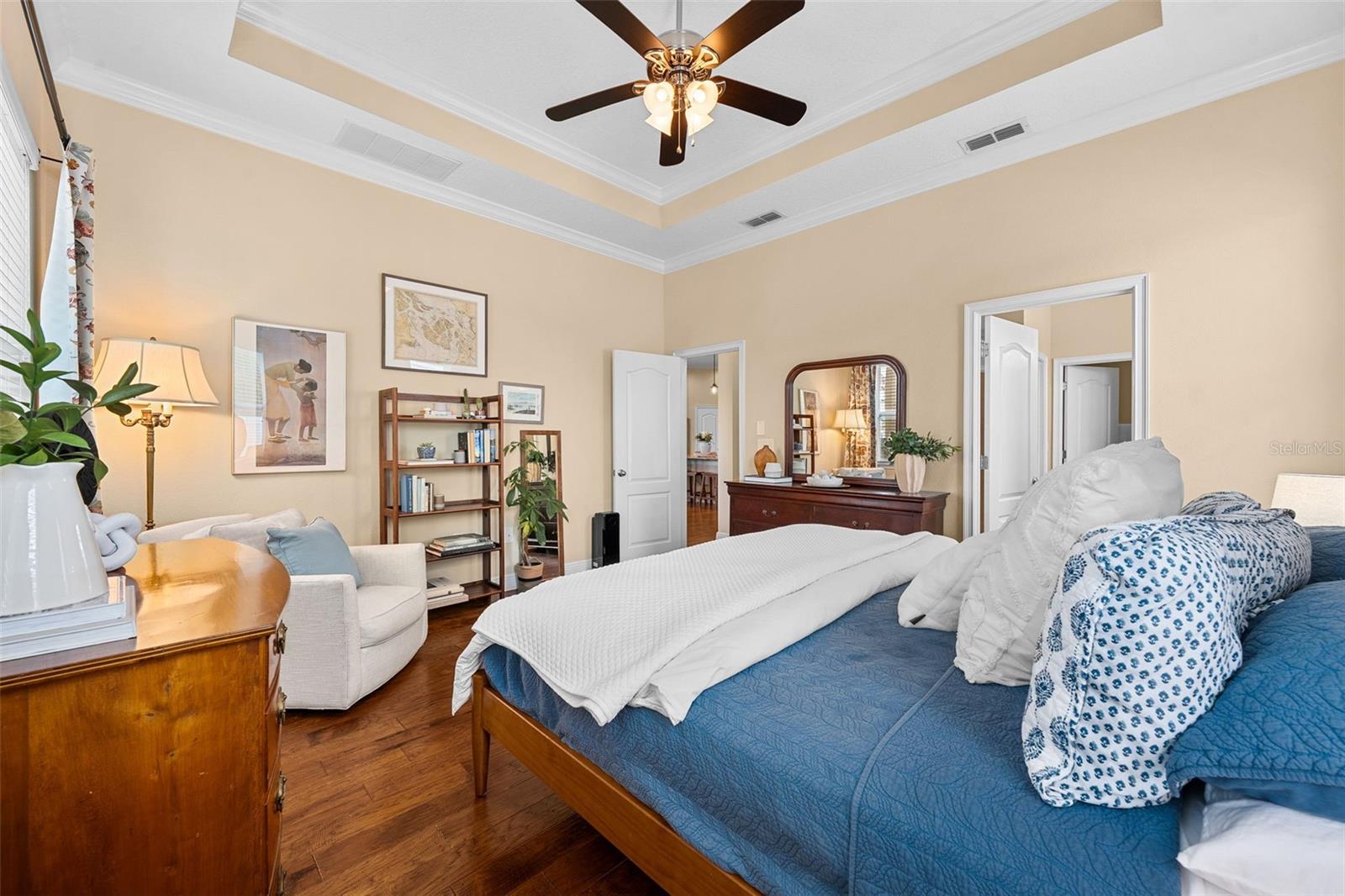 Listing photo id 23 for 8115 Champions Forest Way