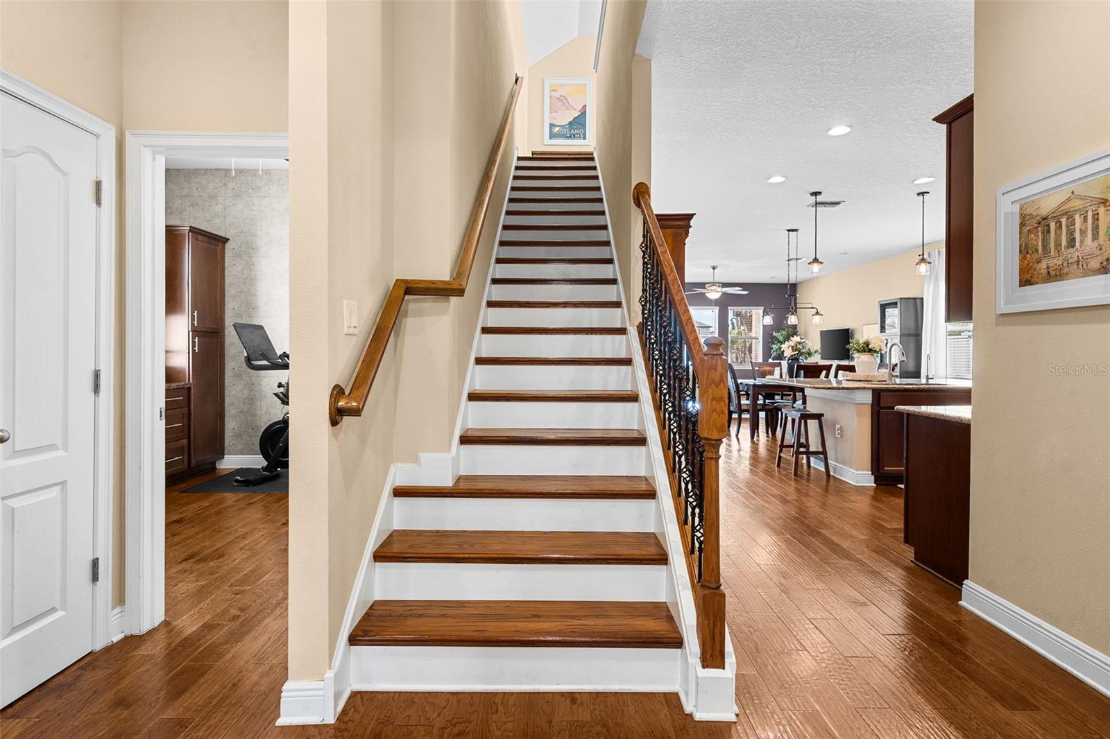 Listing photo id 33 for 8115 Champions Forest Way