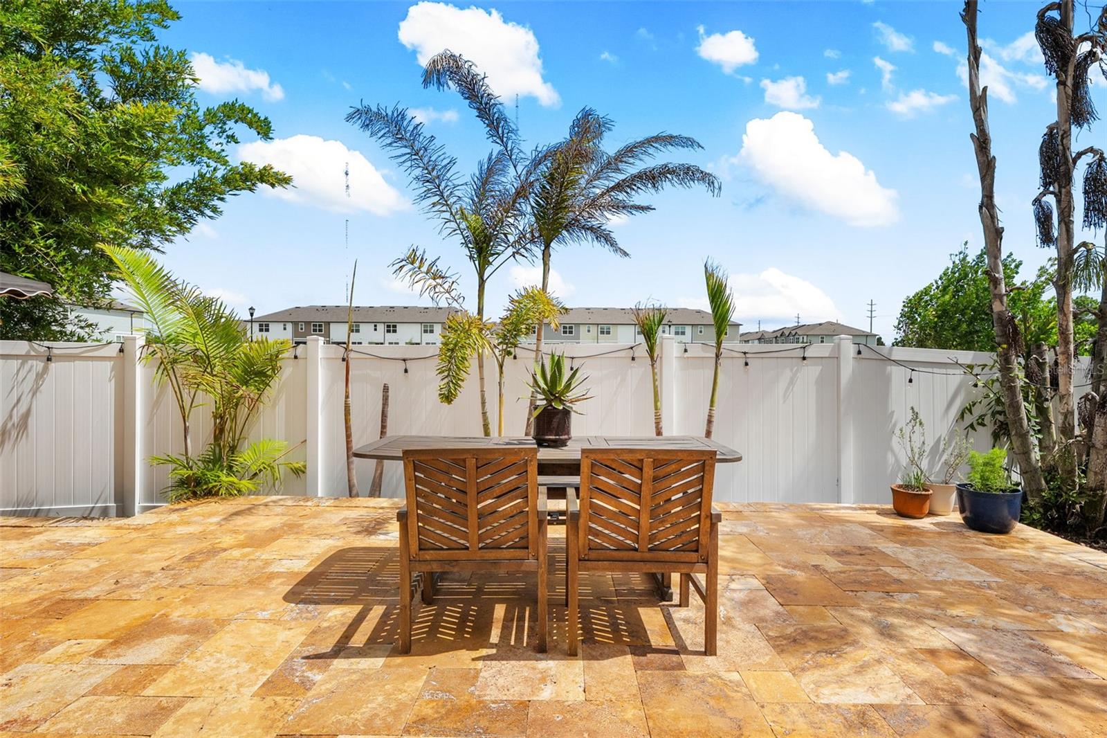 Listing photo id 44 for 8115 Champions Forest Way