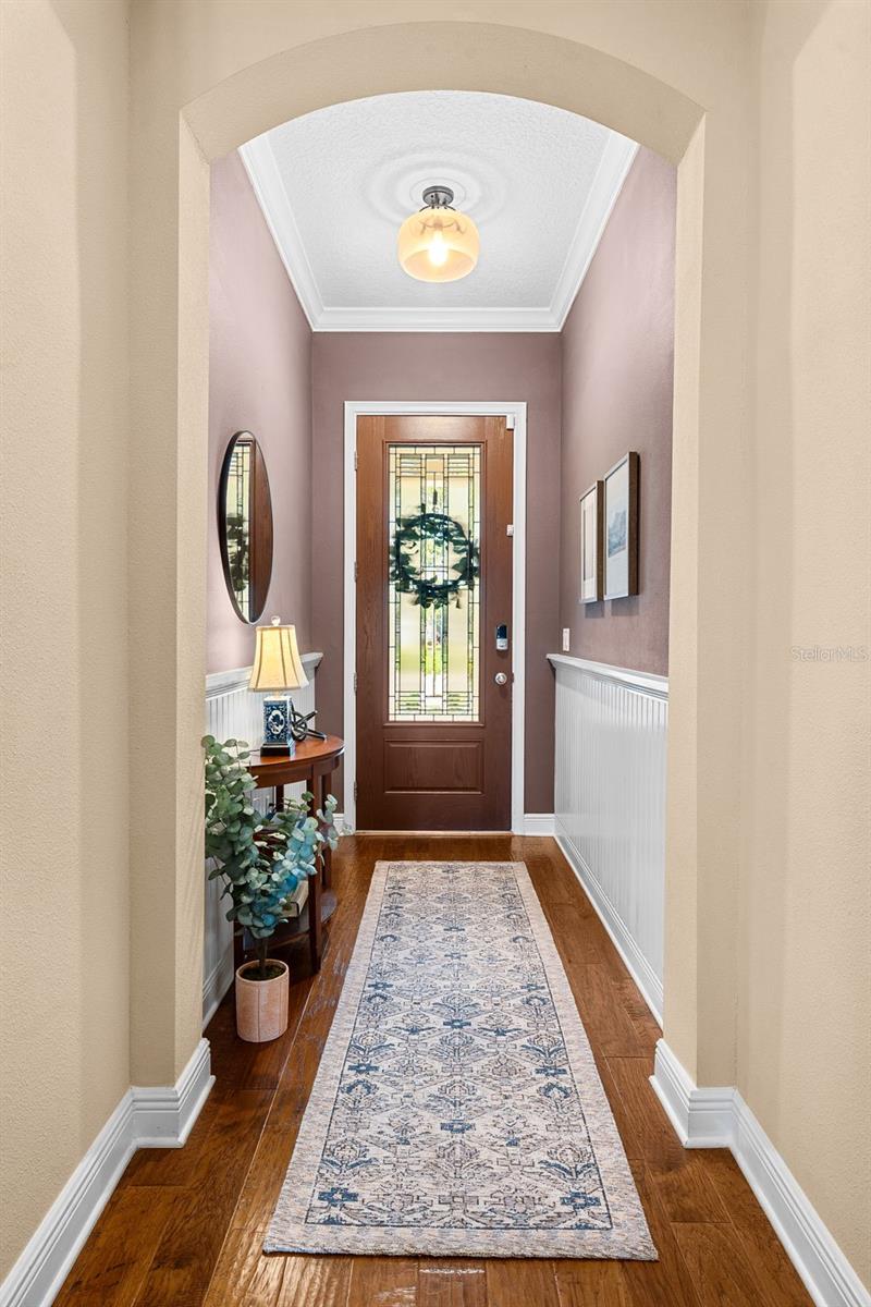 Listing photo id 3 for 8115 Champions Forest Way