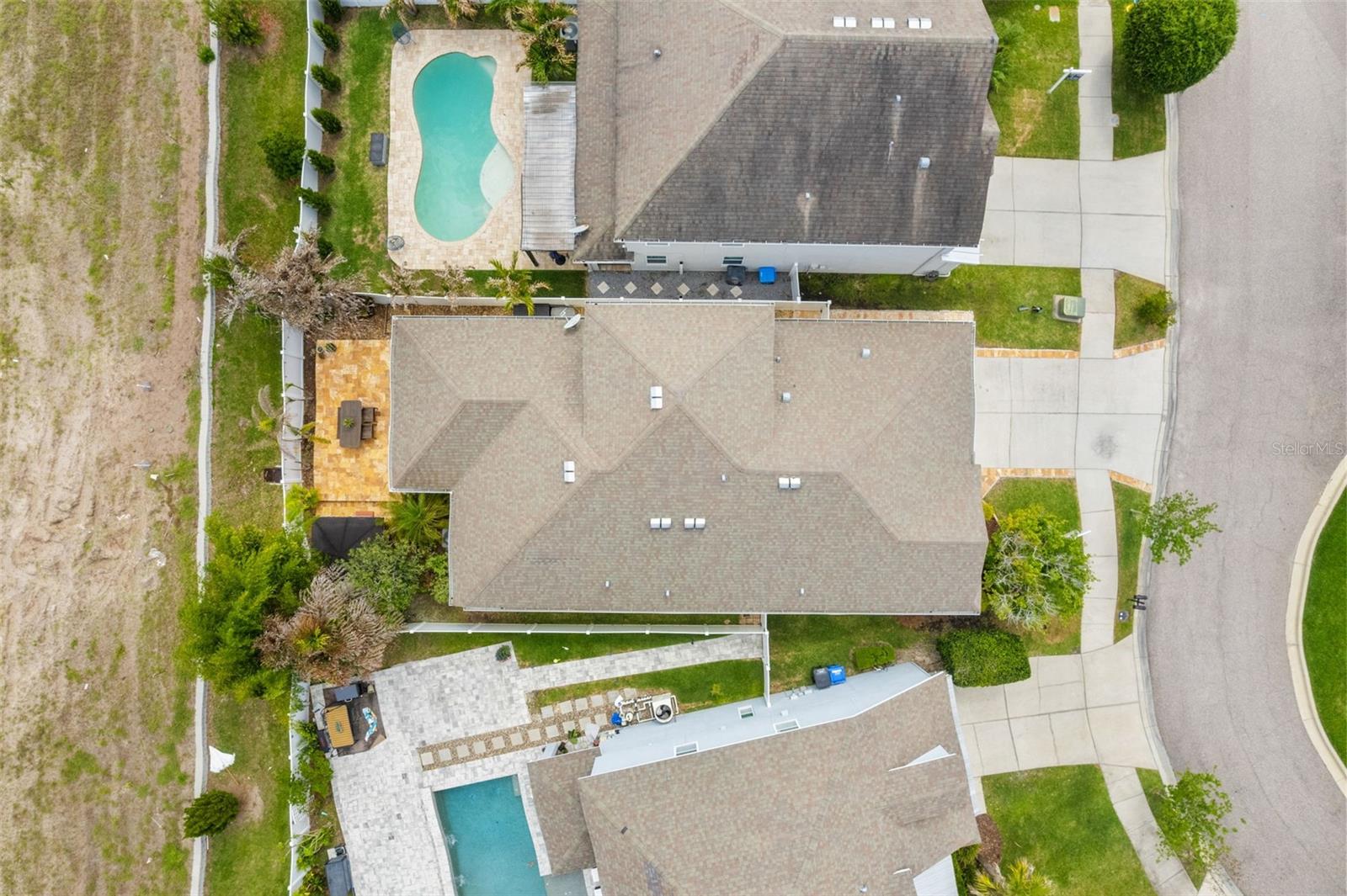 Listing photo id 50 for 8115 Champions Forest Way