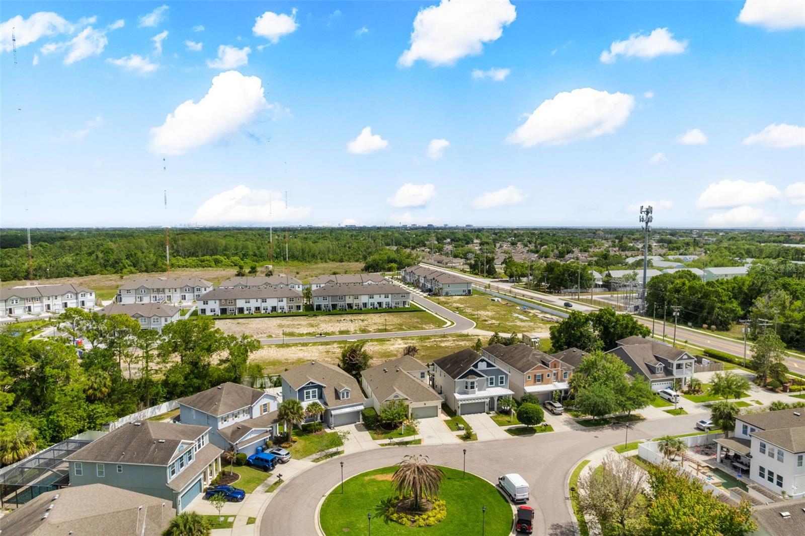 Listing photo id 51 for 8115 Champions Forest Way