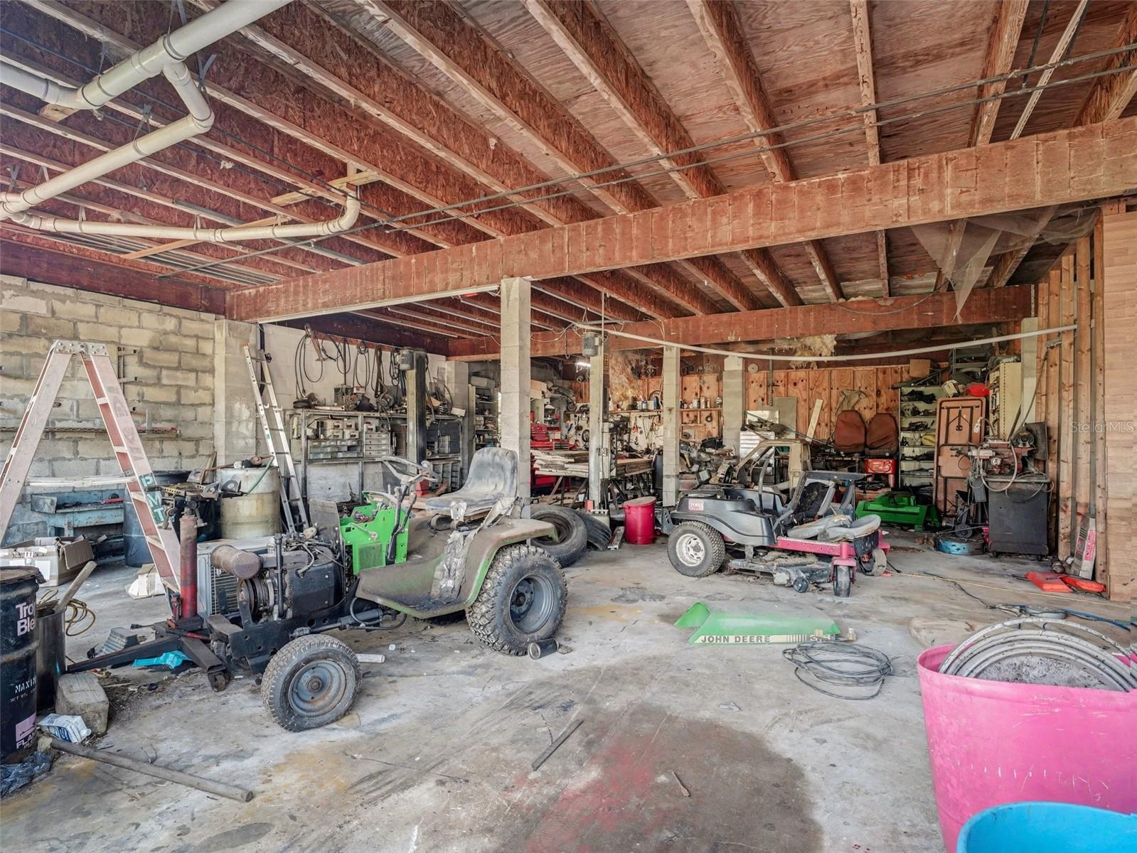 Image 31 of 39 For 1740 Bayshore Drive