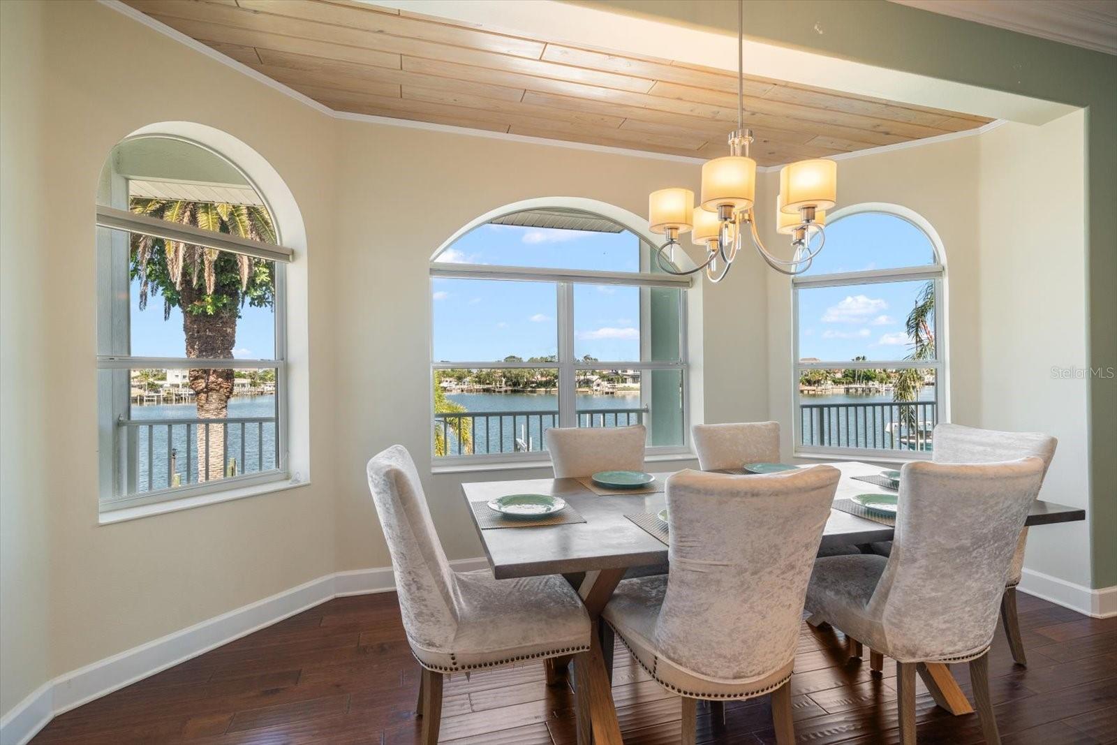 Image 12 of 70 For 478 Harbor Drive S