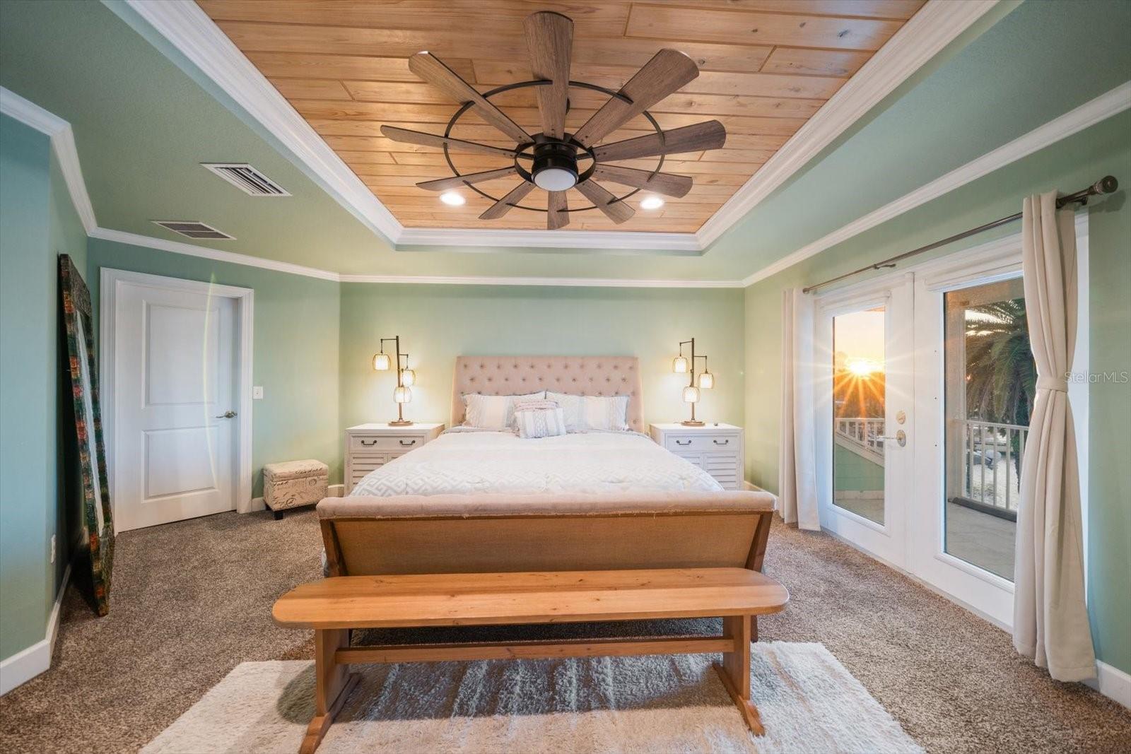 Image 22 of 70 For 478 Harbor Drive S