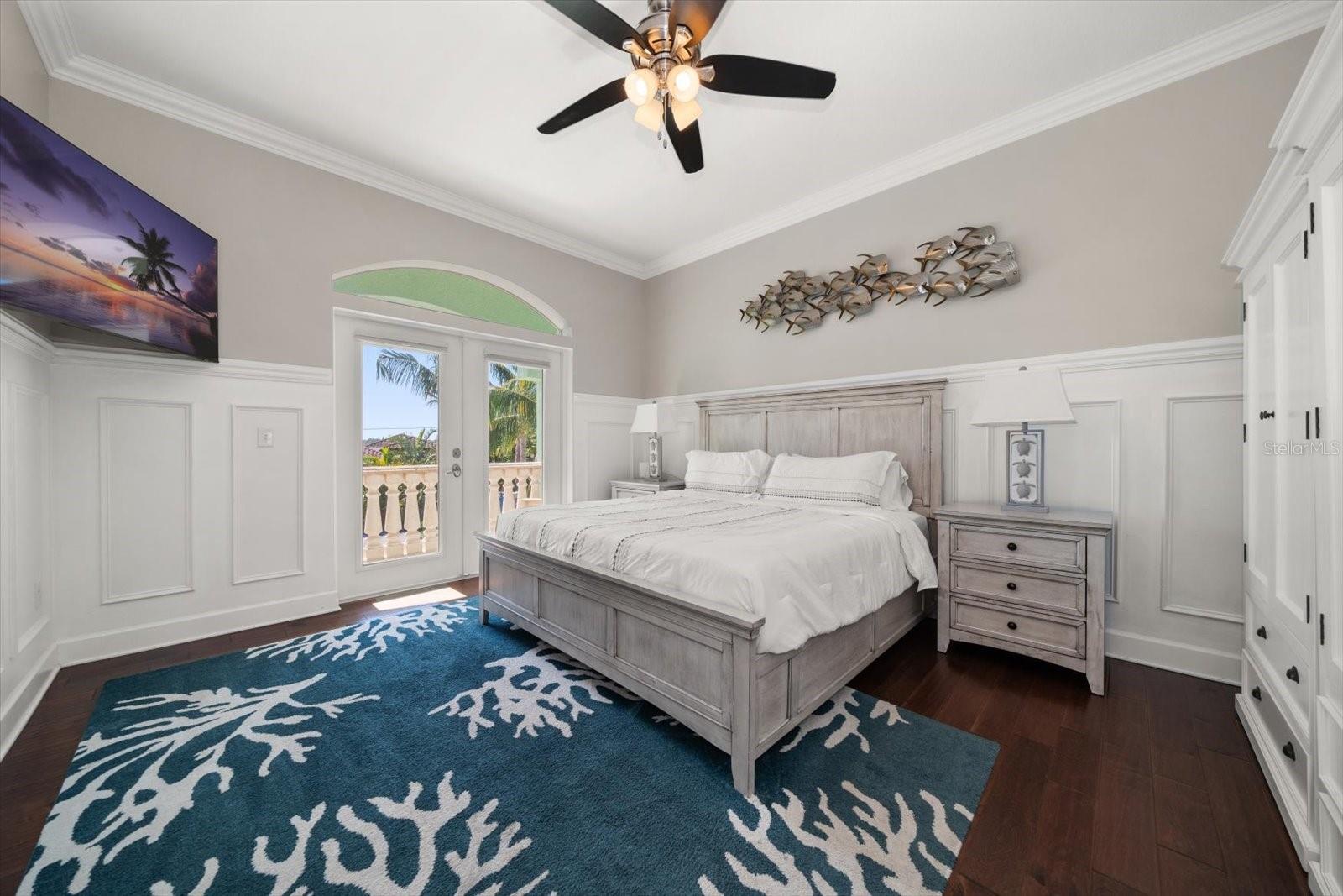 Image 34 of 70 For 478 Harbor Drive S