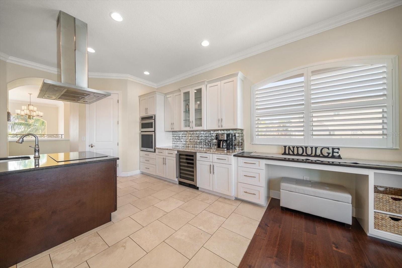 Image 37 of 70 For 478 Harbor Drive S