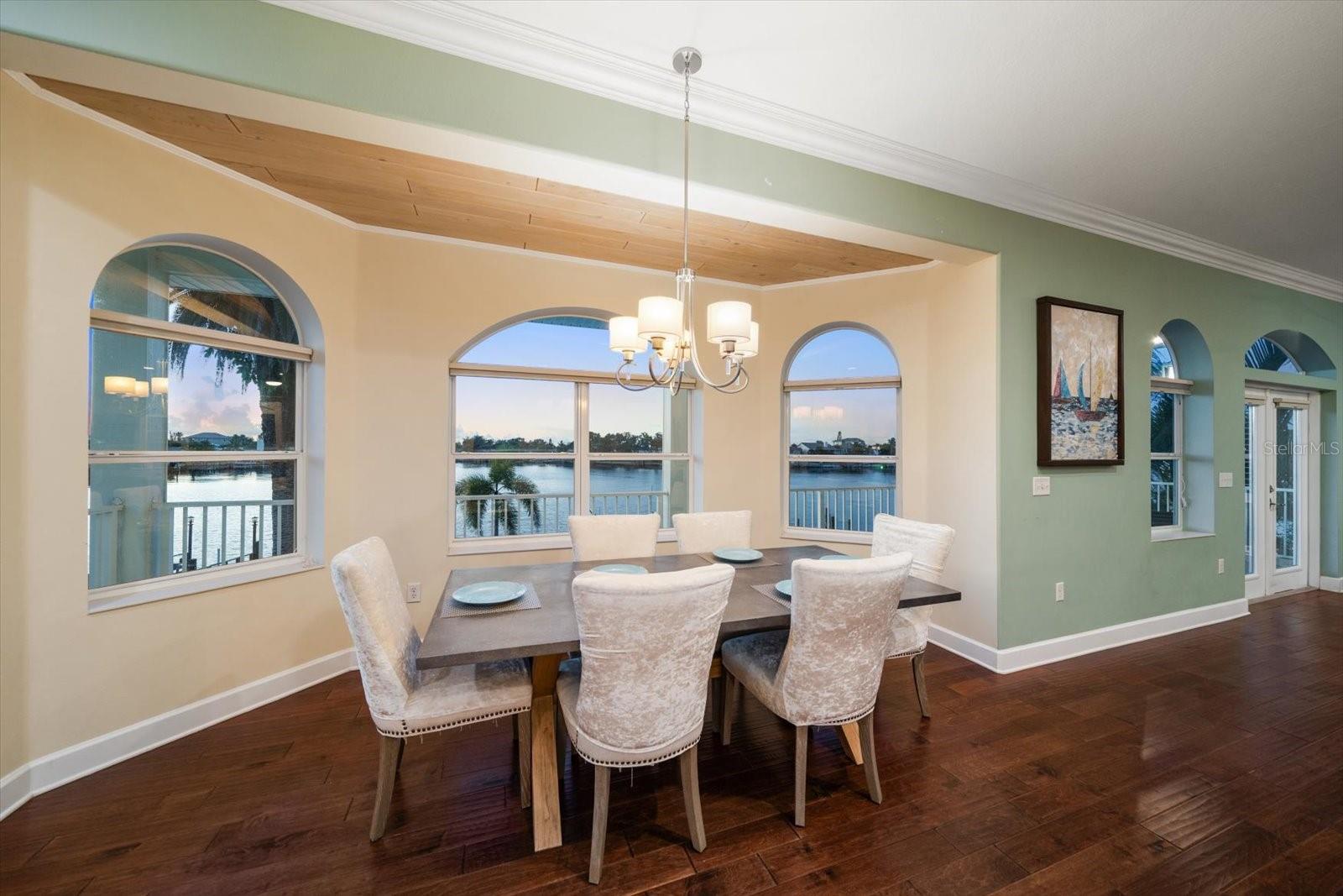 Image 40 of 70 For 478 Harbor Drive S