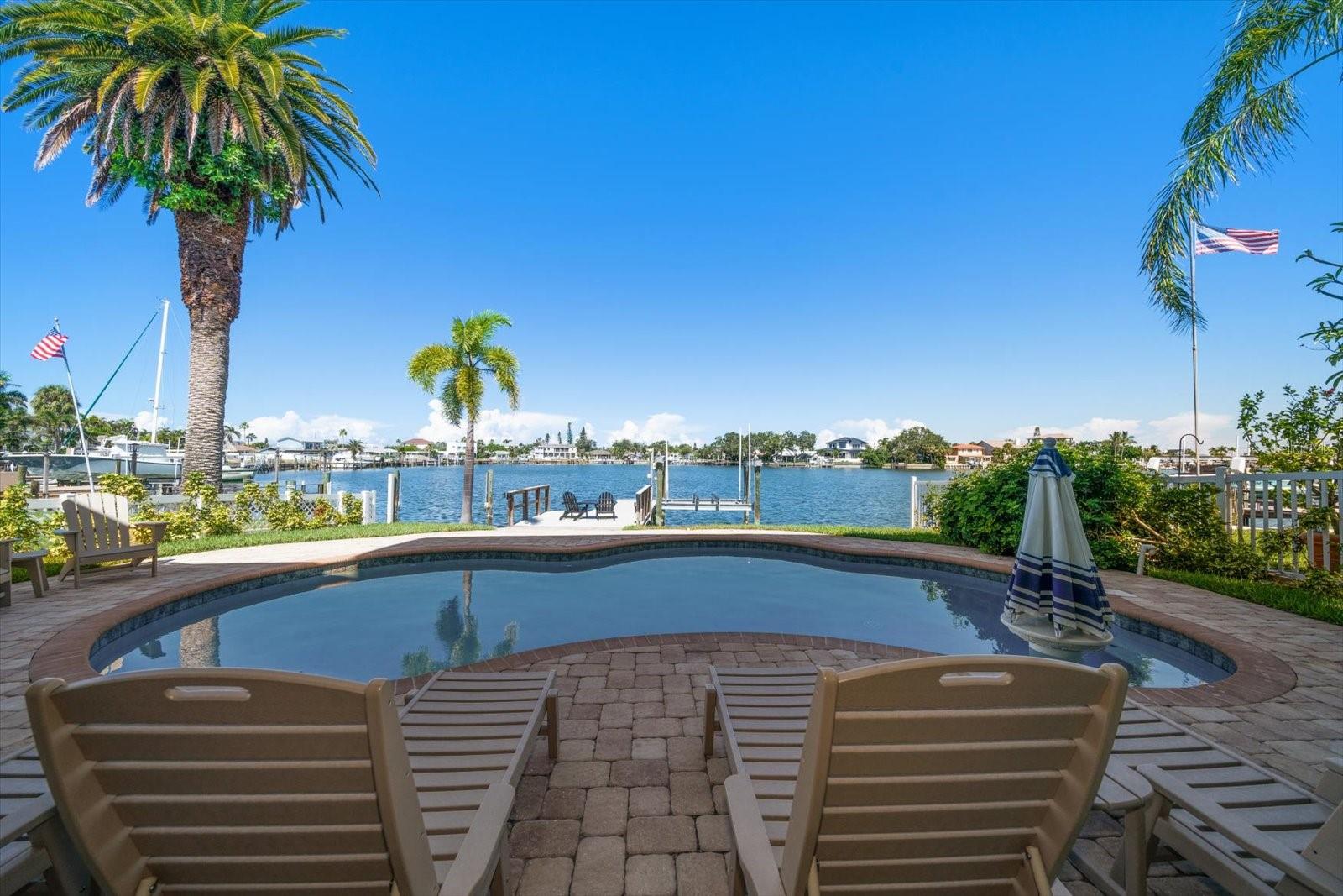 Image 43 of 70 For 478 Harbor Drive S