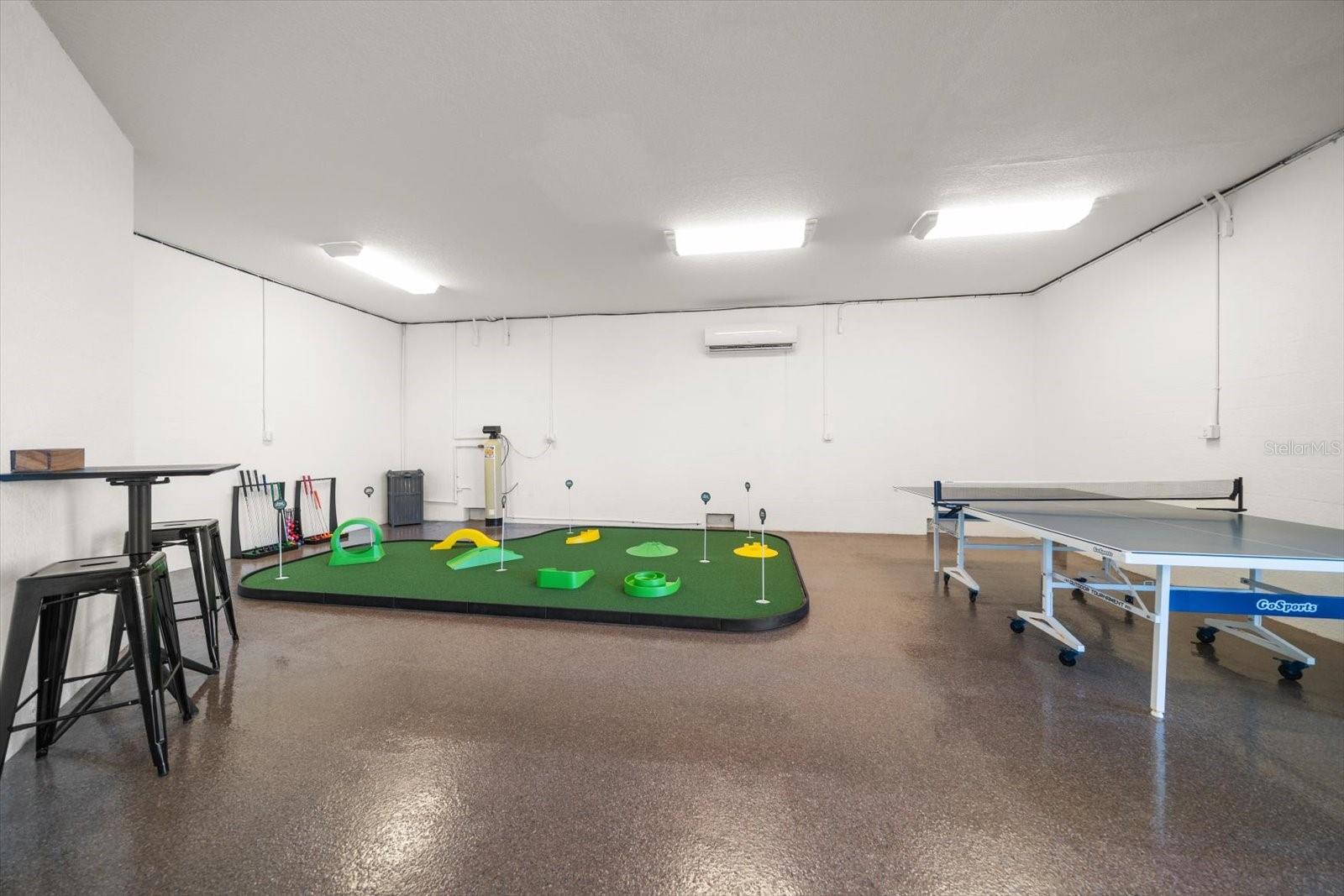 Image 48 of 70 For 478 Harbor Drive S