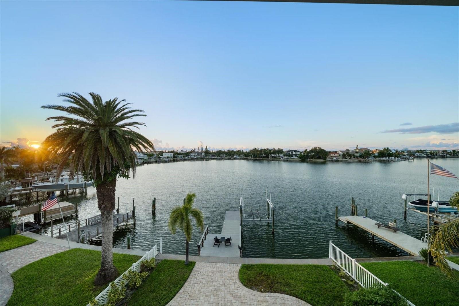 Image 55 of 70 For 478 Harbor Drive S