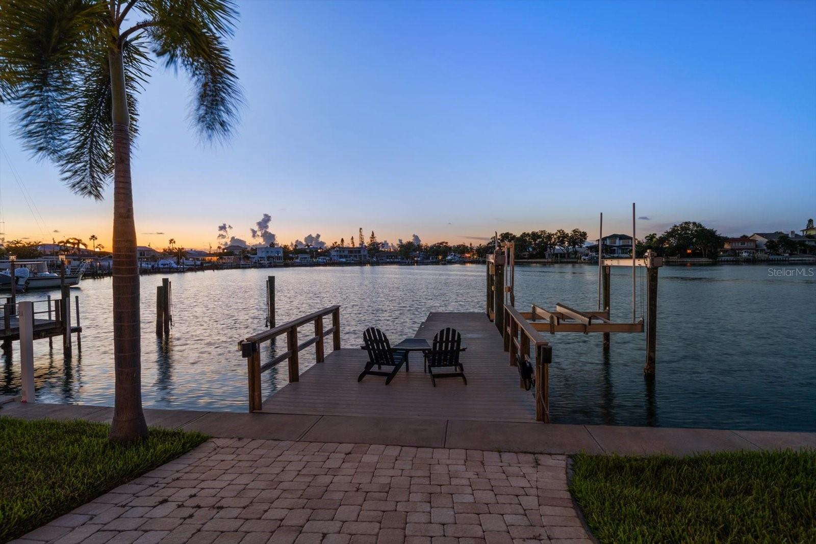 Image 56 of 70 For 478 Harbor Drive S