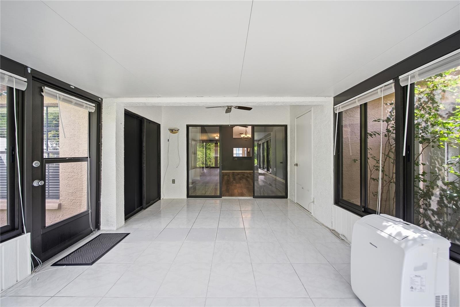 Image 18 of 28 For 3135 Charter Club Drive B