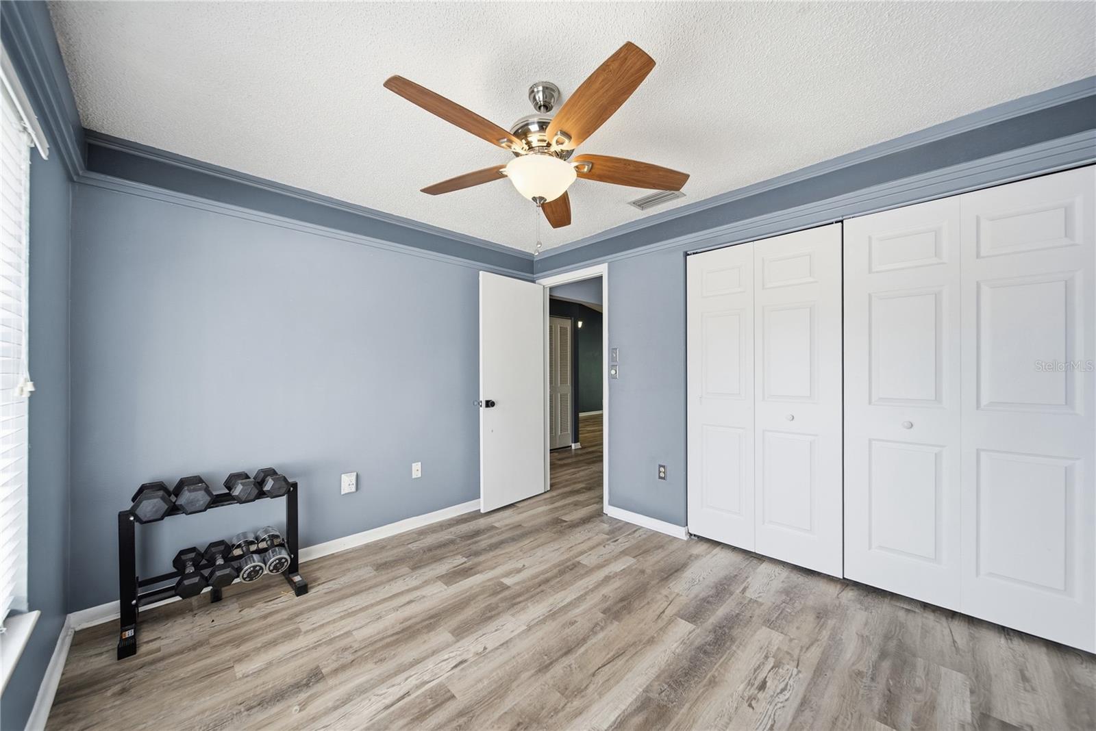 Image 21 of 28 For 3135 Charter Club Drive B