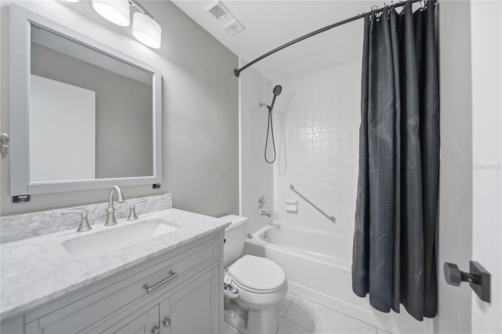 Image 22 of 28 For 3135 Charter Club Drive B