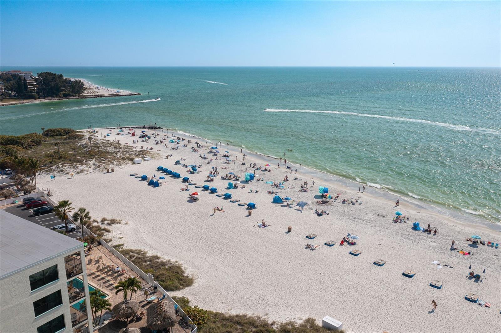 Image 18 of 62 For 12924 Gulf Boulevard 510