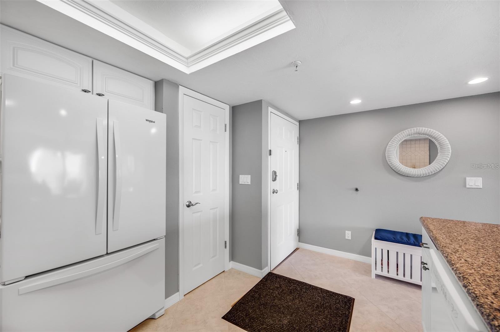 Image 31 of 62 For 12924 Gulf Boulevard 510