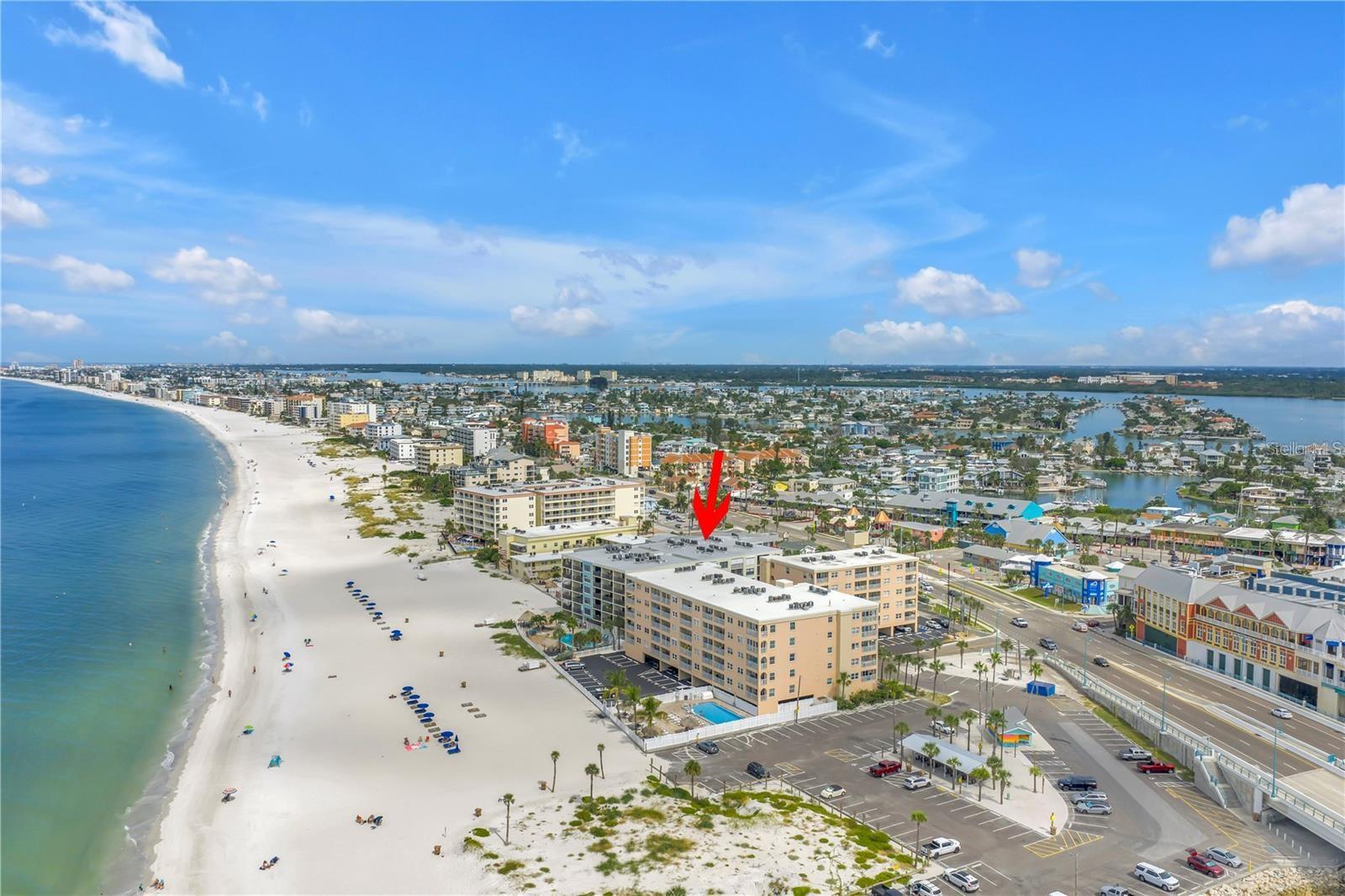 Image 57 of 62 For 12924 Gulf Boulevard 510