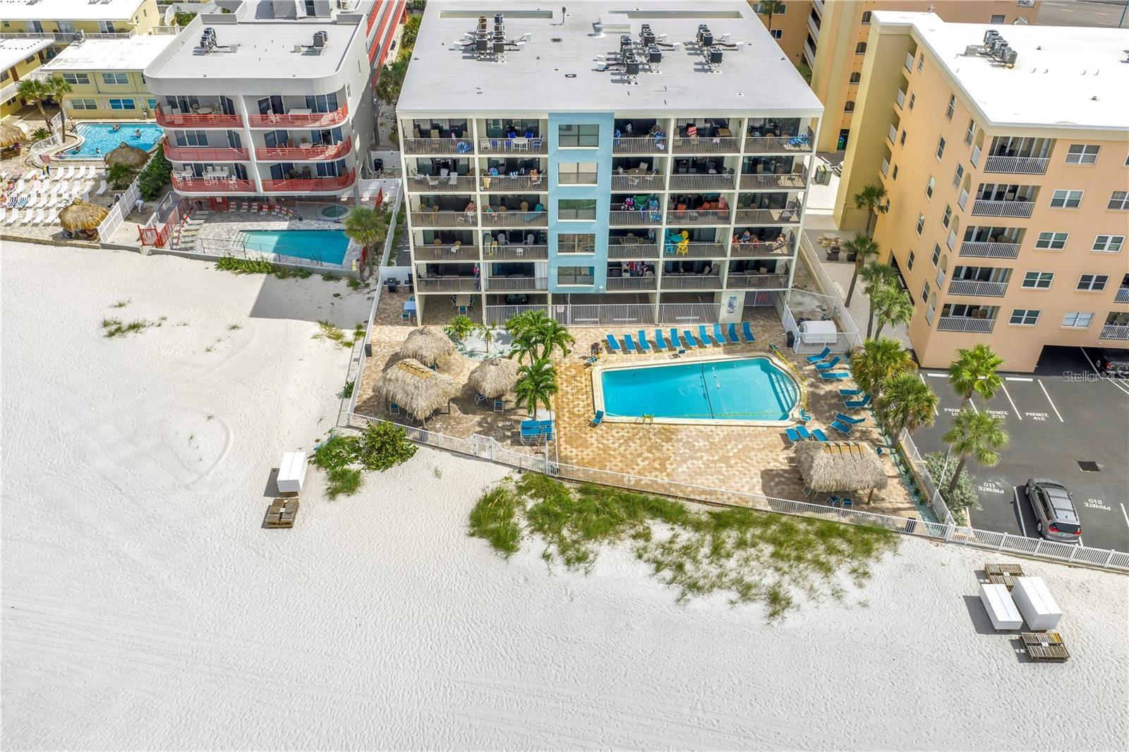 Image 7 of 62 For 12924 Gulf Boulevard 510