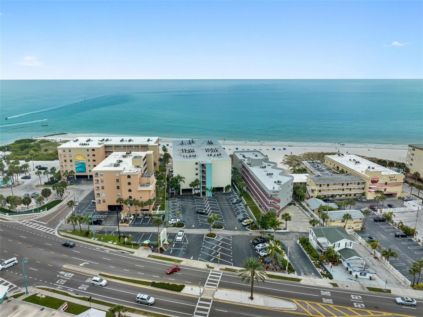 Image 8 of 62 For 12924 Gulf Boulevard 510