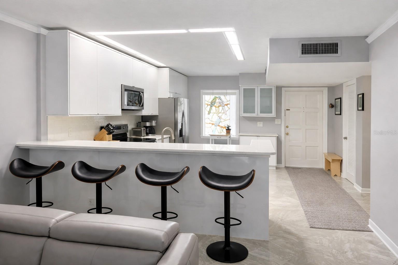 Image 6 of 12 For 8651 10th Street N 228