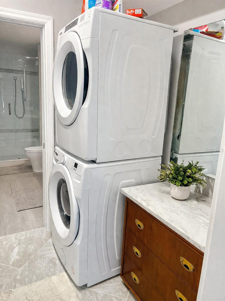 Image 9 of 12 For 8651 10th Street N 228