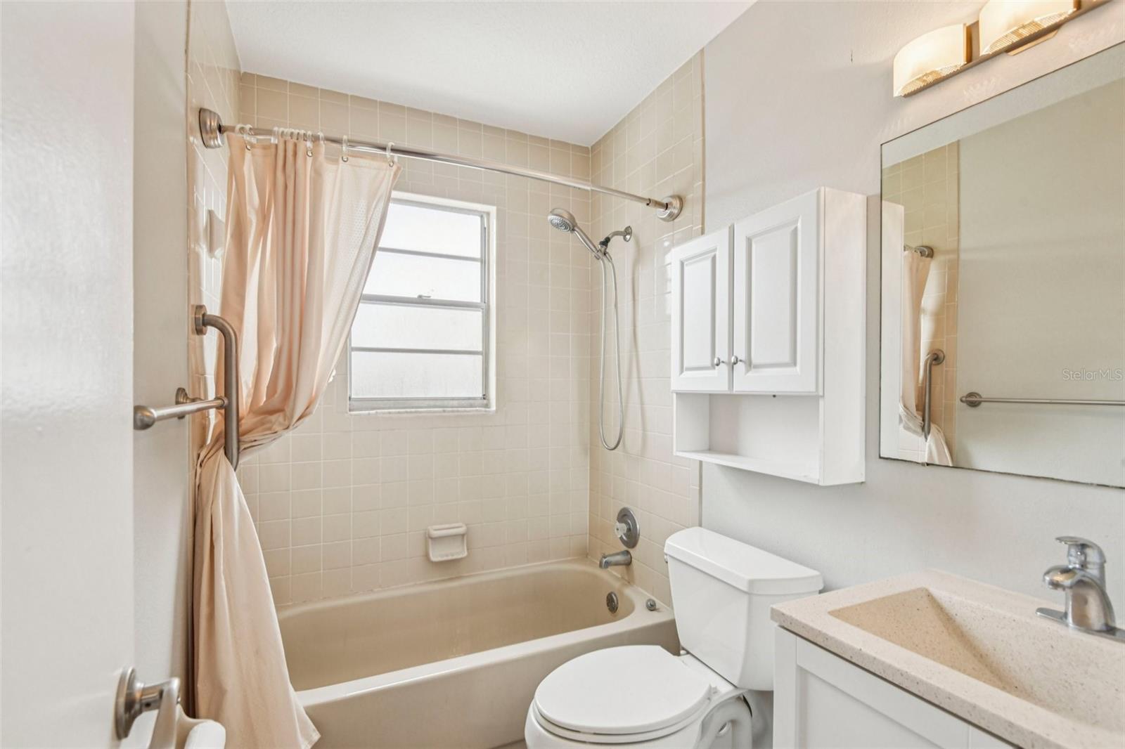 Image 12 of 27 For 13730 Judy Avenue