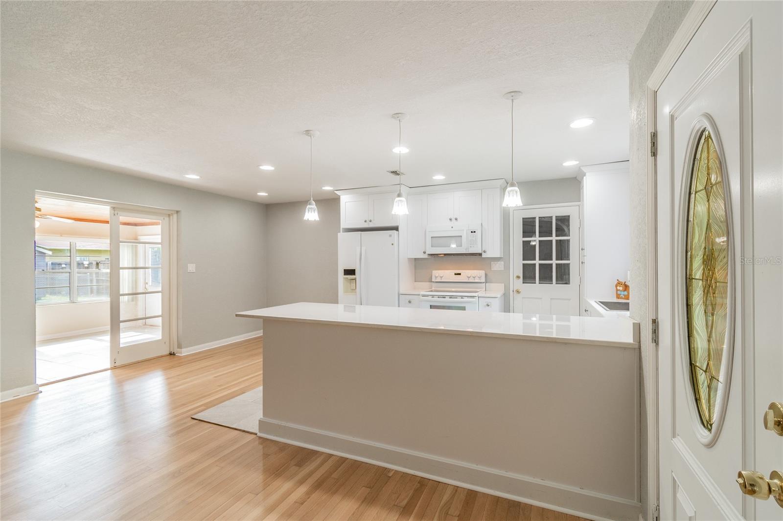 Image 11 of 18 For 4511 Cameron Avenue