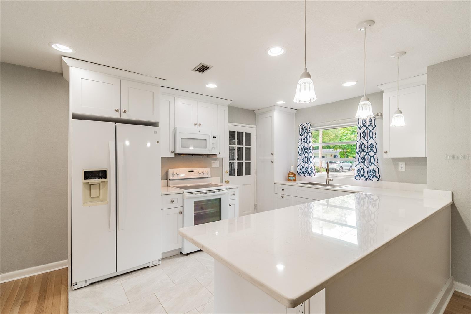 Image 16 of 18 For 4511 Cameron Avenue