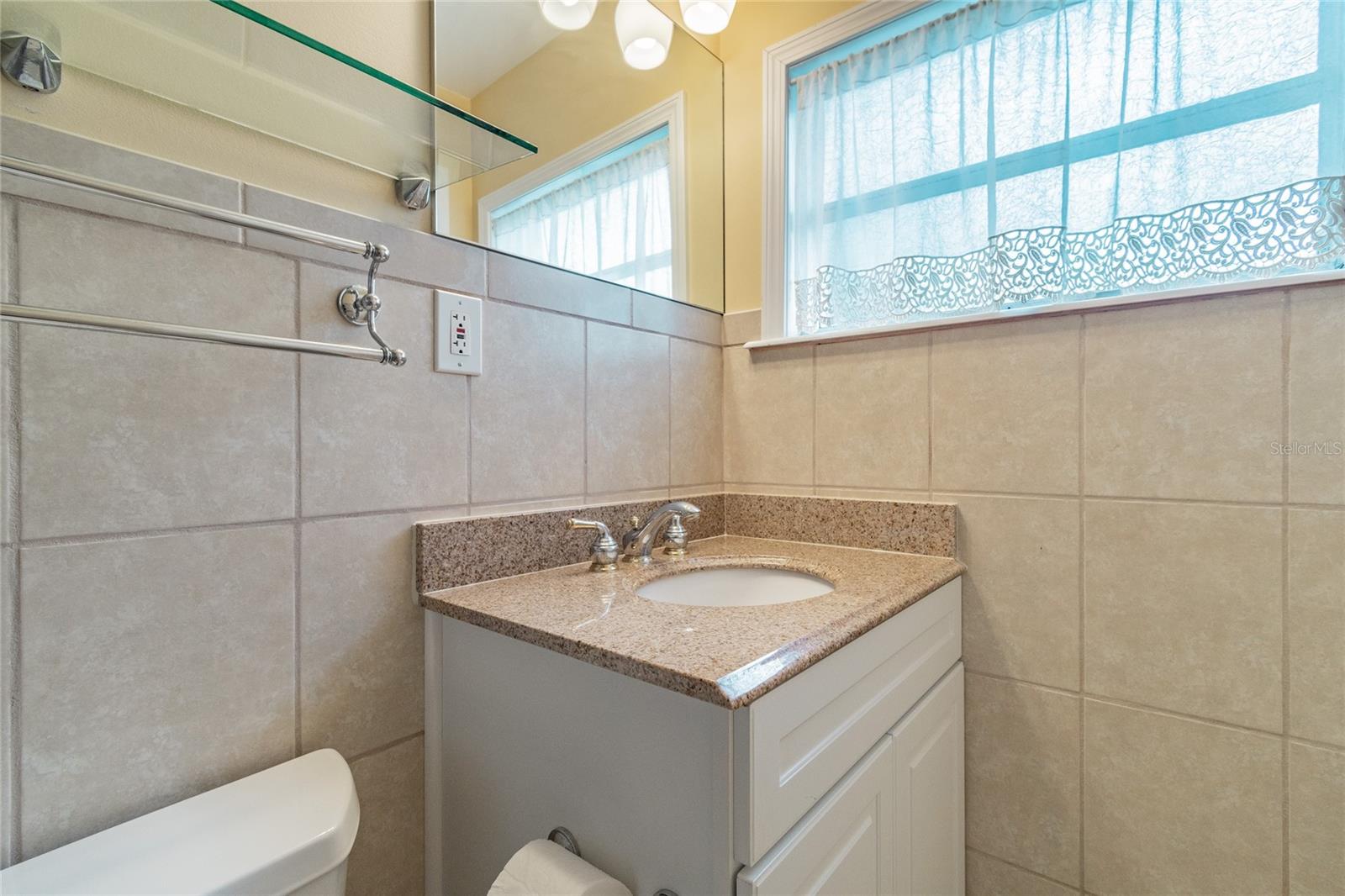 Image 8 of 18 For 4511 Cameron Avenue