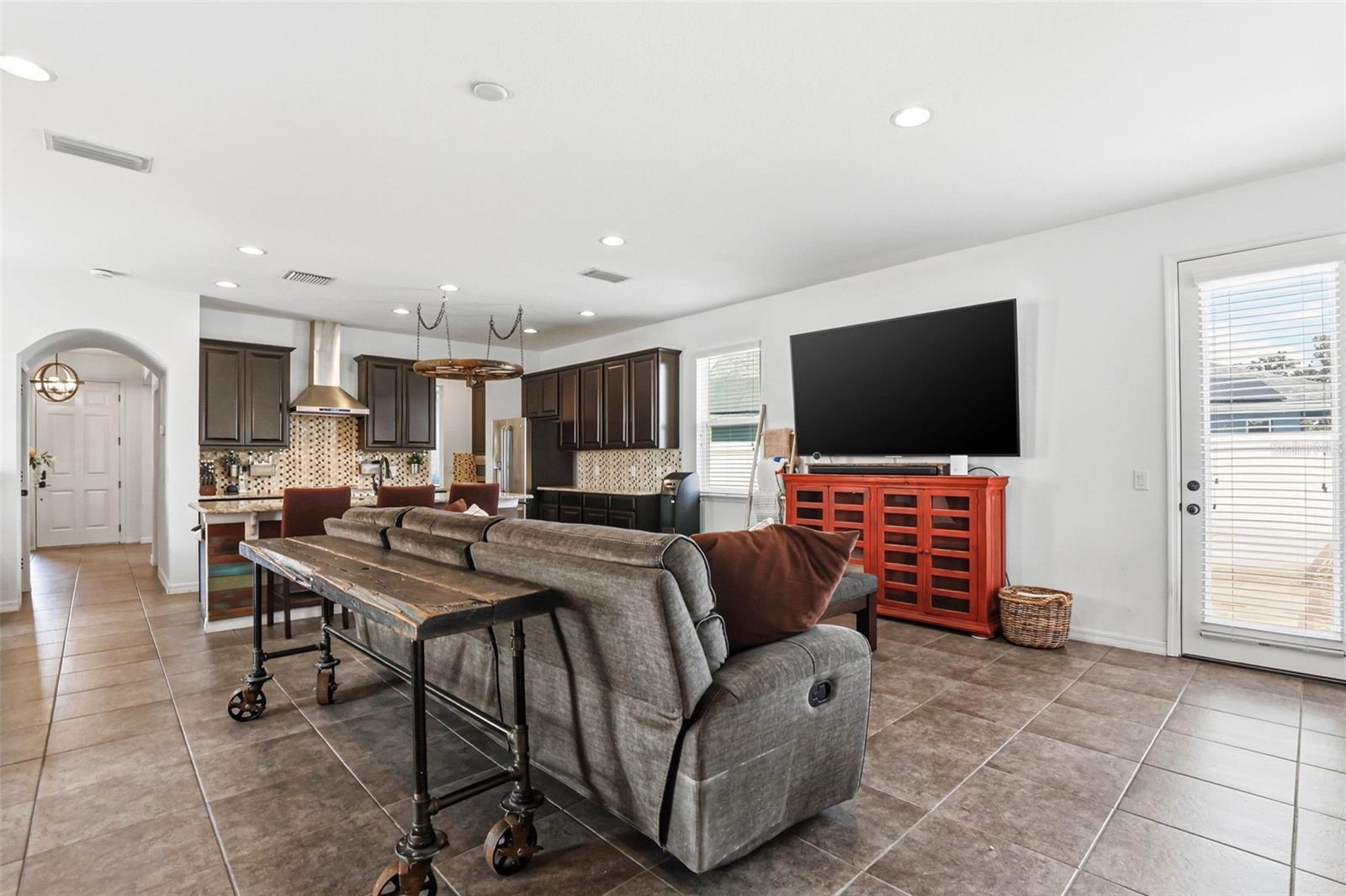 Image 19 of 72 For 32550 Rapids Loop