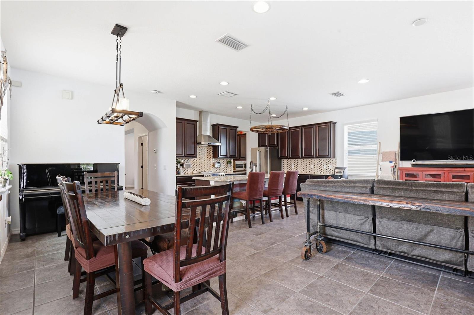 Image 20 of 72 For 32550 Rapids Loop