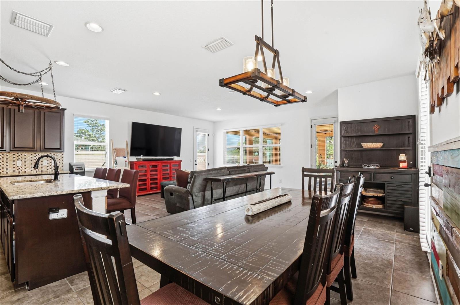 Image 21 of 72 For 32550 Rapids Loop