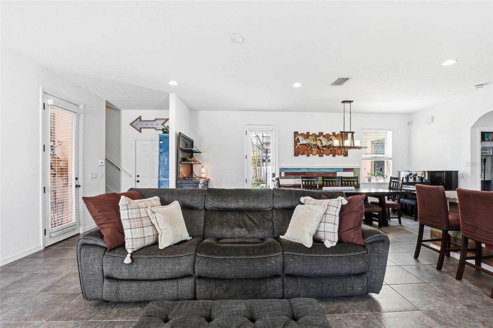 Image 22 of 72 For 32550 Rapids Loop