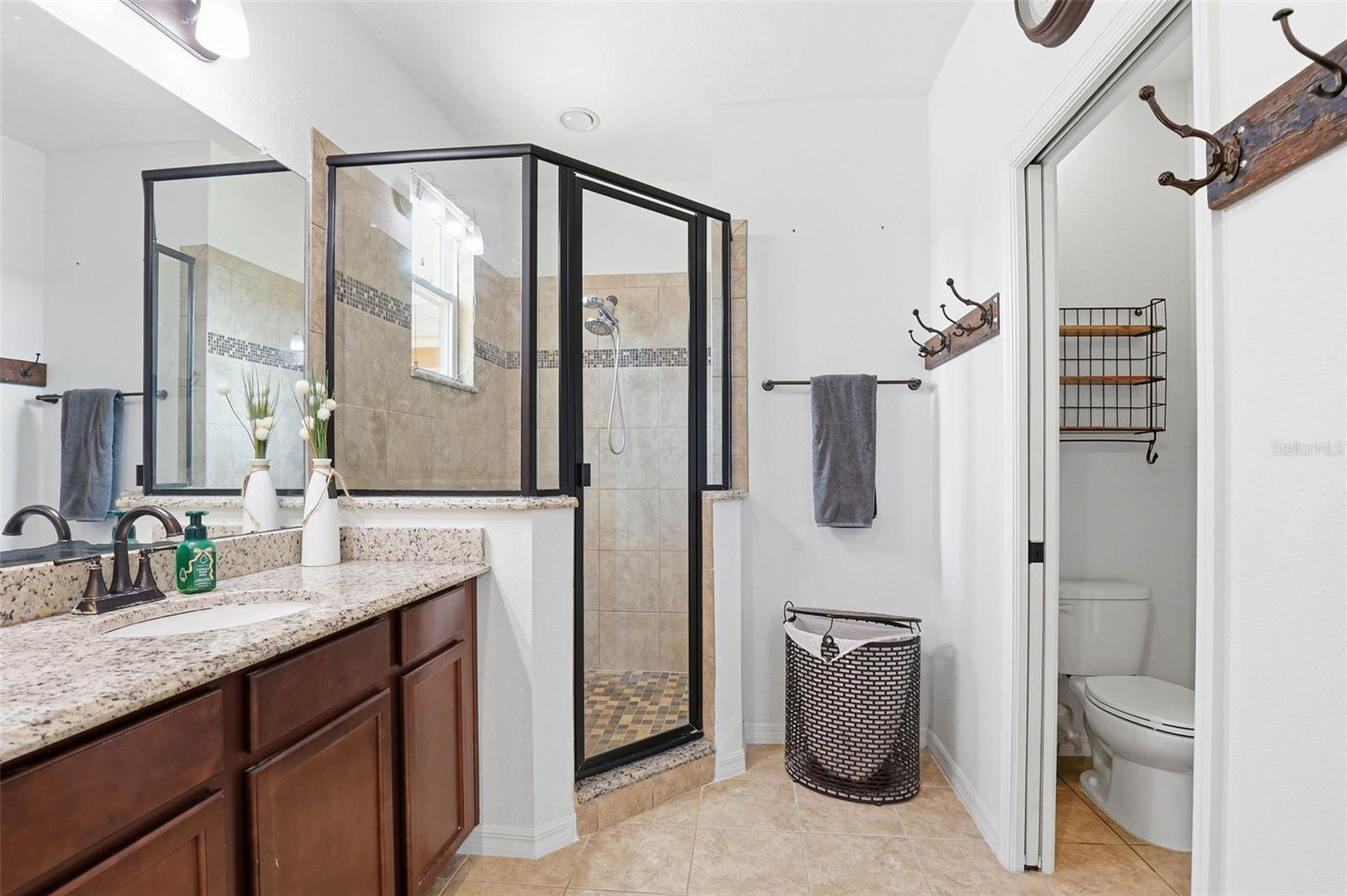 Image 31 of 72 For 32550 Rapids Loop