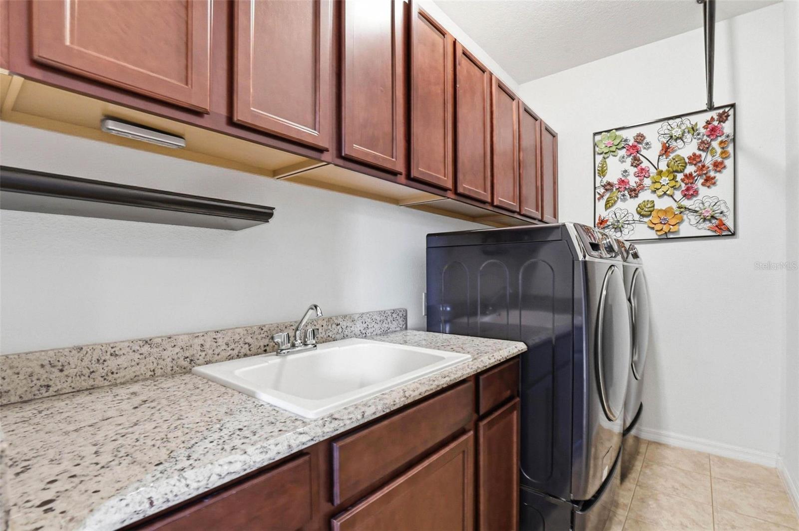 Image 38 of 72 For 32550 Rapids Loop